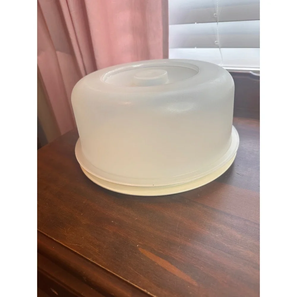 Vintage Tupperware Cake Taker Pedestal Stand Domed Lid Almond 1533-5 1710-1
